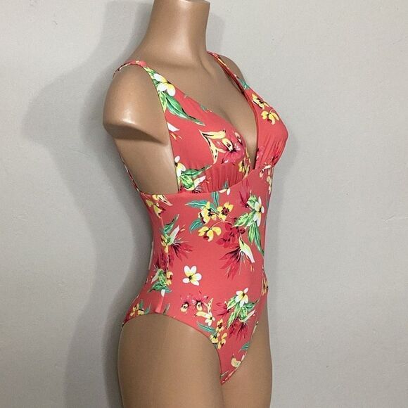 New. Aqua coral floral swimsuit. Retails $98 - Picture 3 of 8